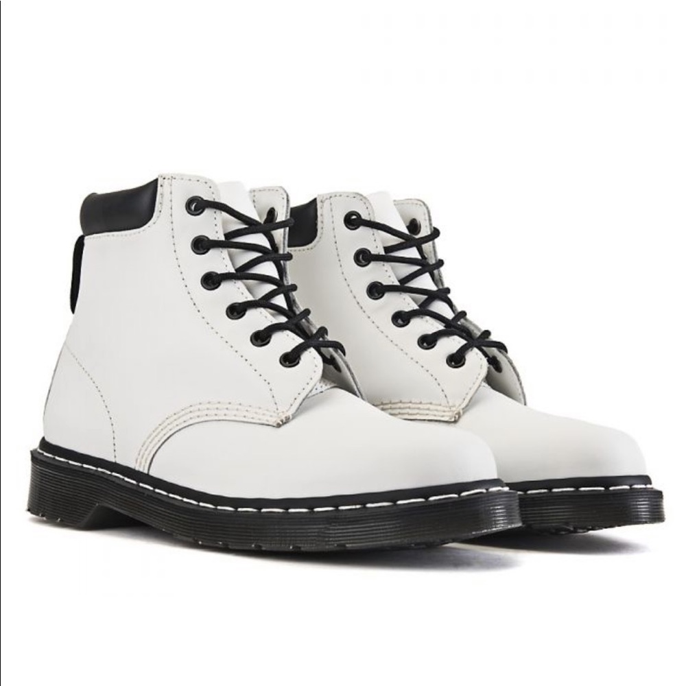 Dr. Martens 939 White (UK9/US Men’s 10/Women’s 11)